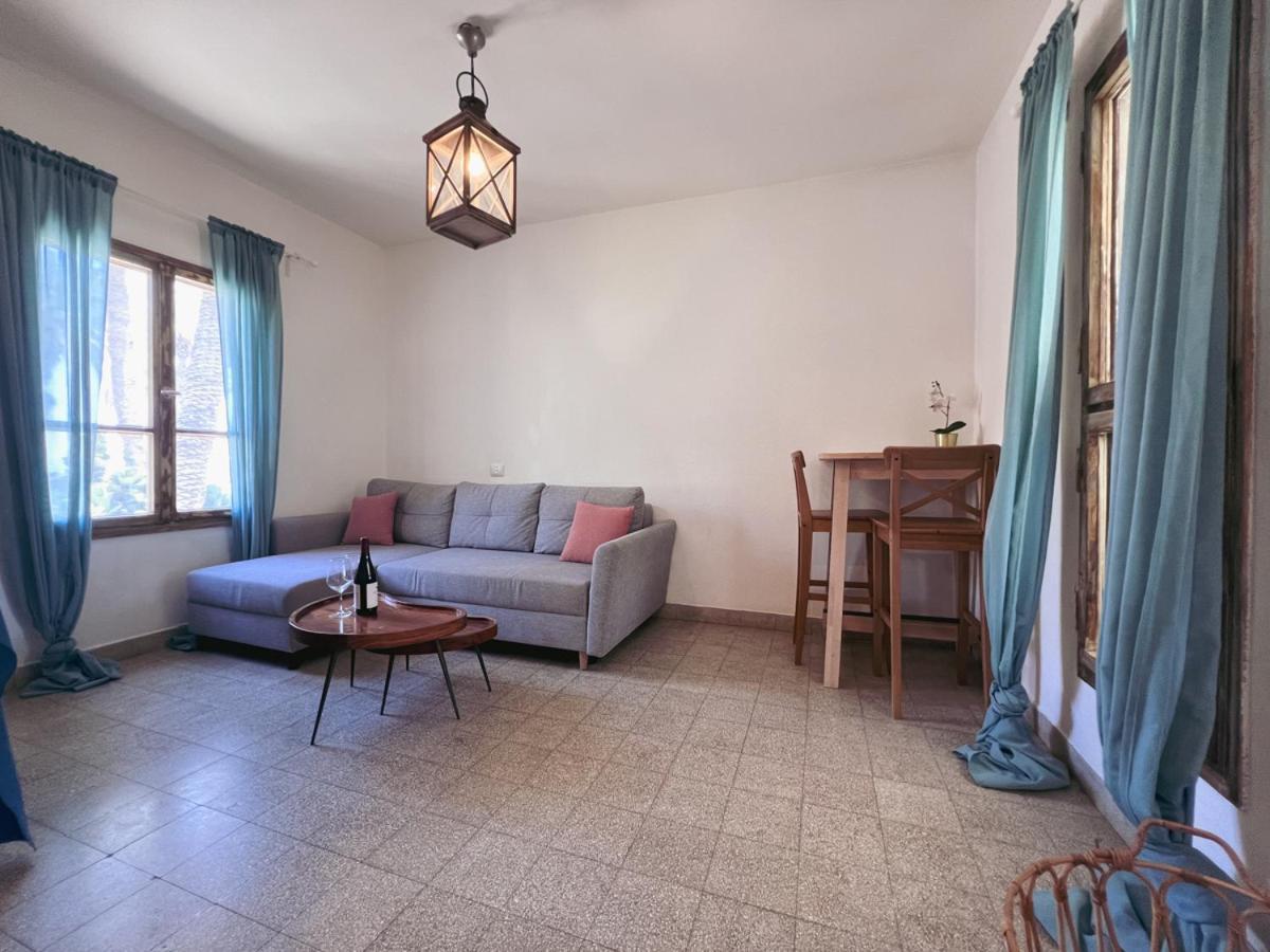 הצימר של יהושע Kibbutz Kibbutz Ein Gedi Exterior foto